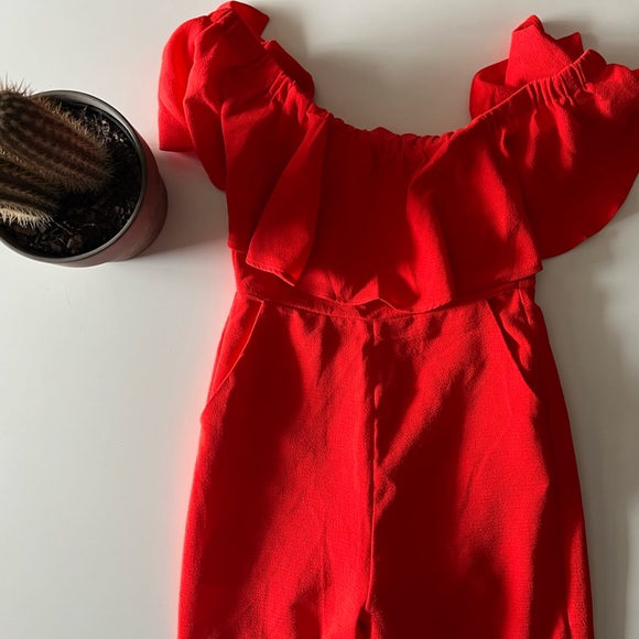 It is a red integer, I only used it once and it is no longer there good quality - Picture 1 of 2